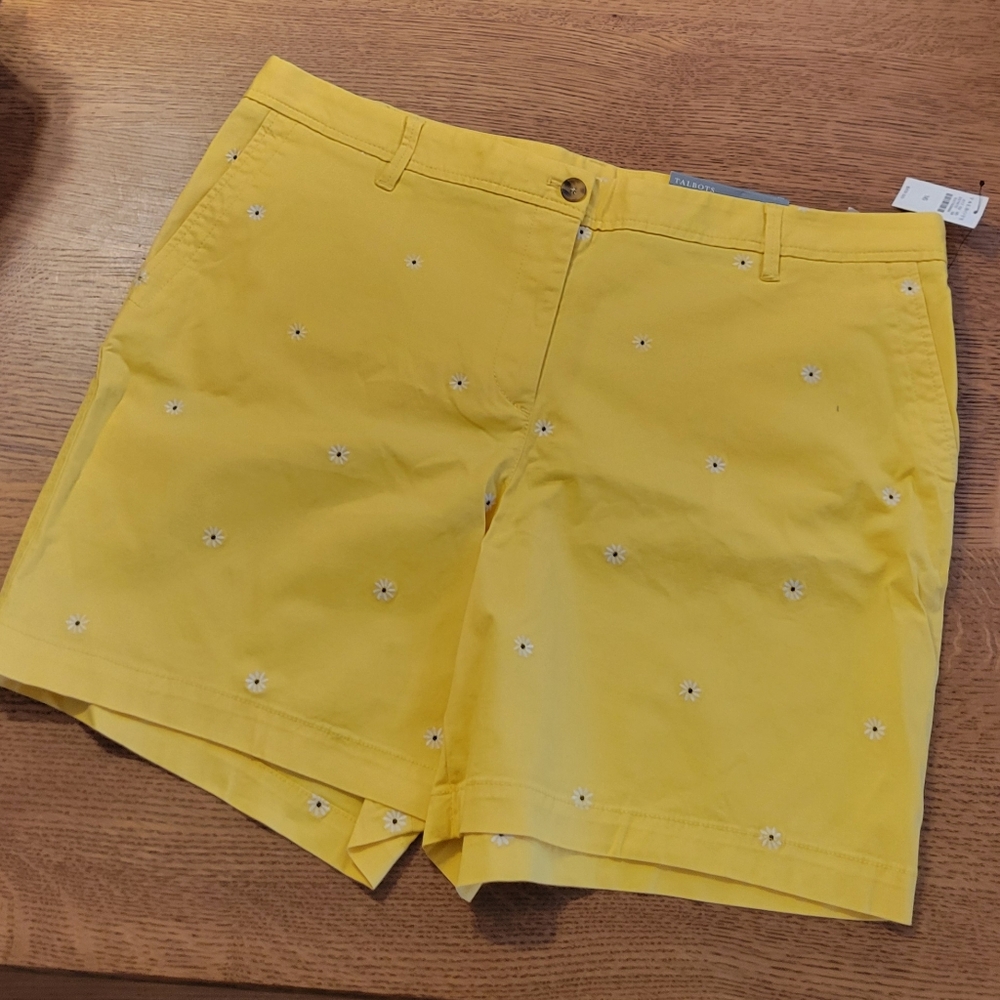 Talbots Relaxed Chino Shorts - 7" inseam - Embroidered Daisies - Yellow - Picture 5 of 10